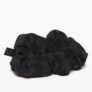 2 Lululemon Uplifting Scrunchies